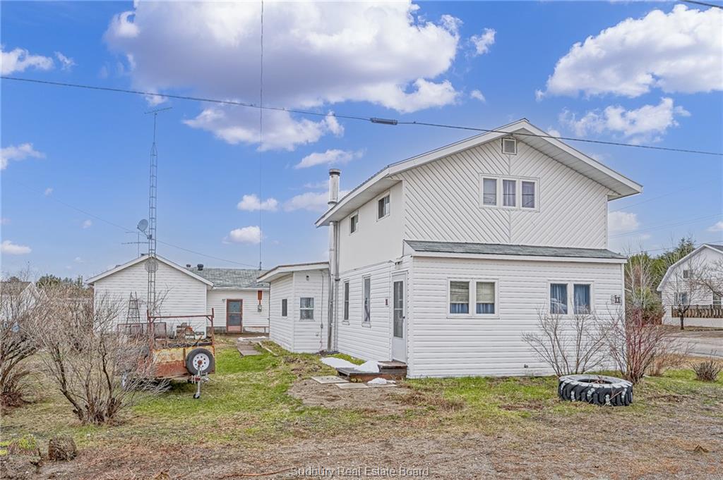 11 Elm Street, Cartier Ontario, Canada