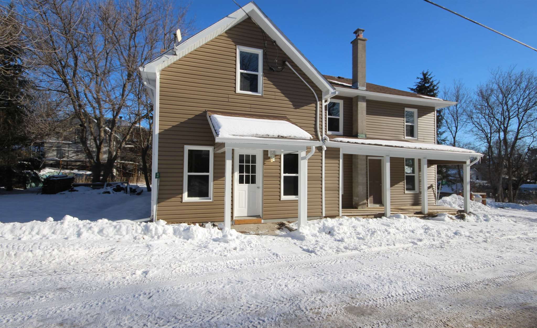 21-23 Sidings Street, Yarker, Ontario, Canada