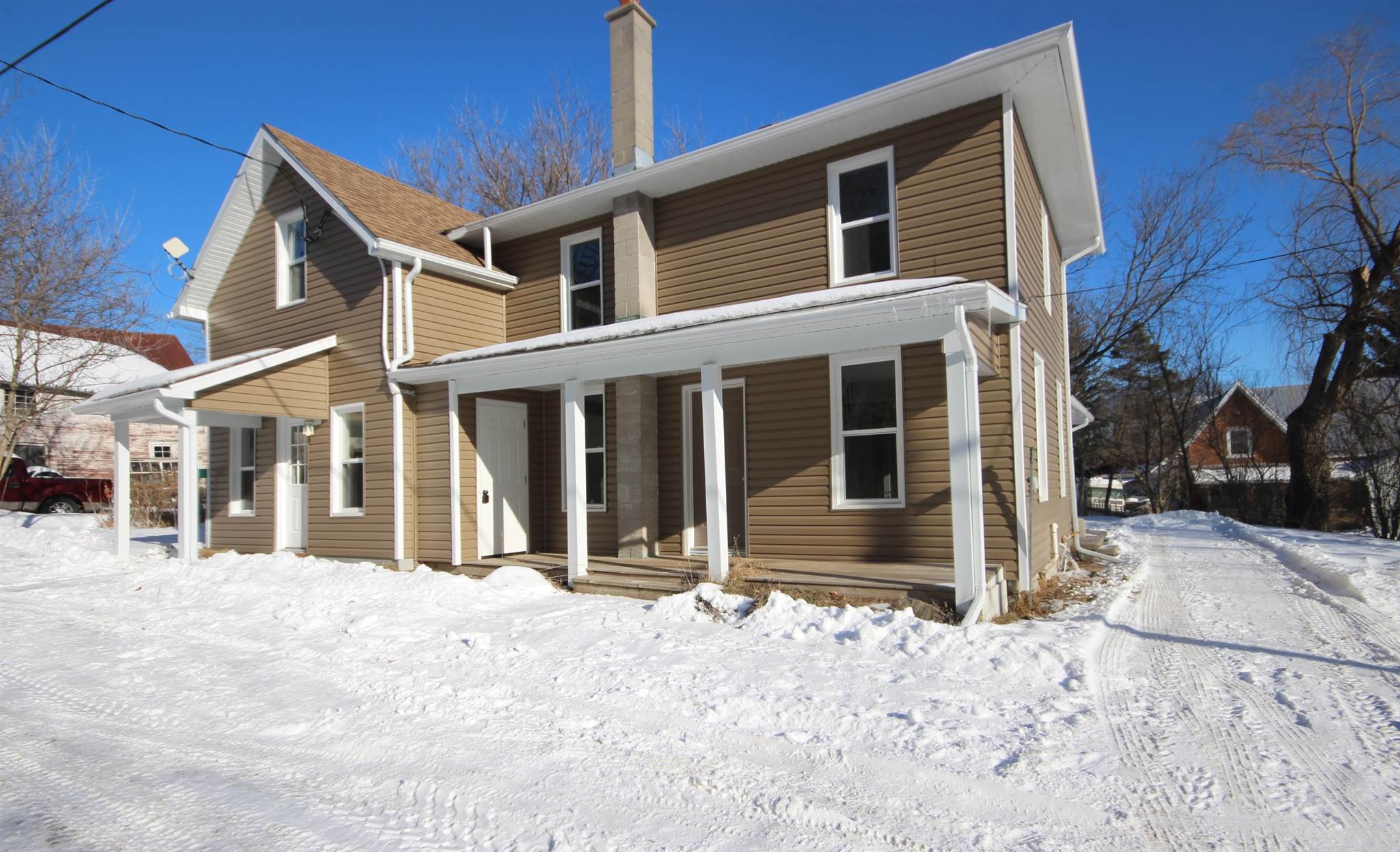 21-23 Sidings Street, Yarker, Ontario, Canada