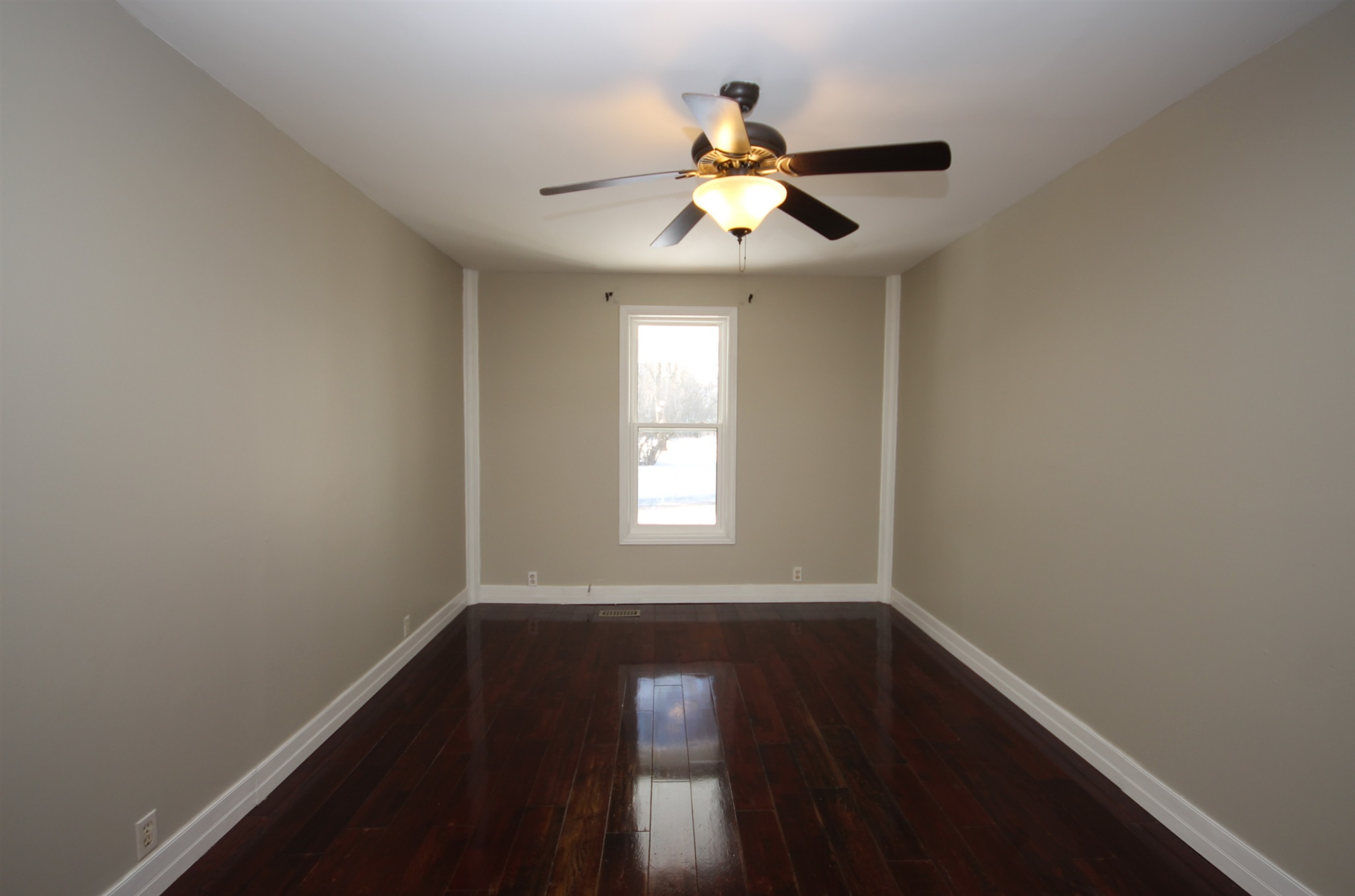 21-23 Sidings Street, Yarker, Ontario, Canada