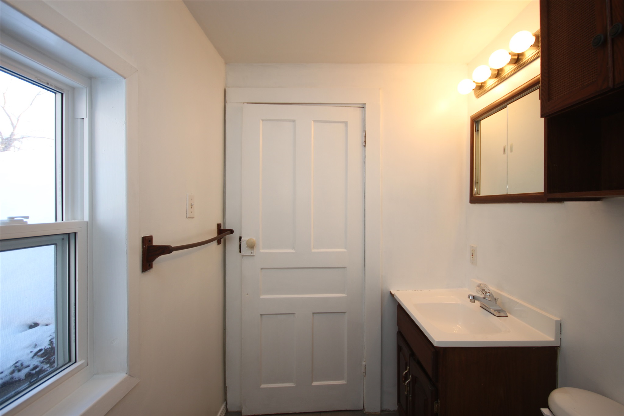21-23 Sidings Street, Yarker, Ontario, Canada