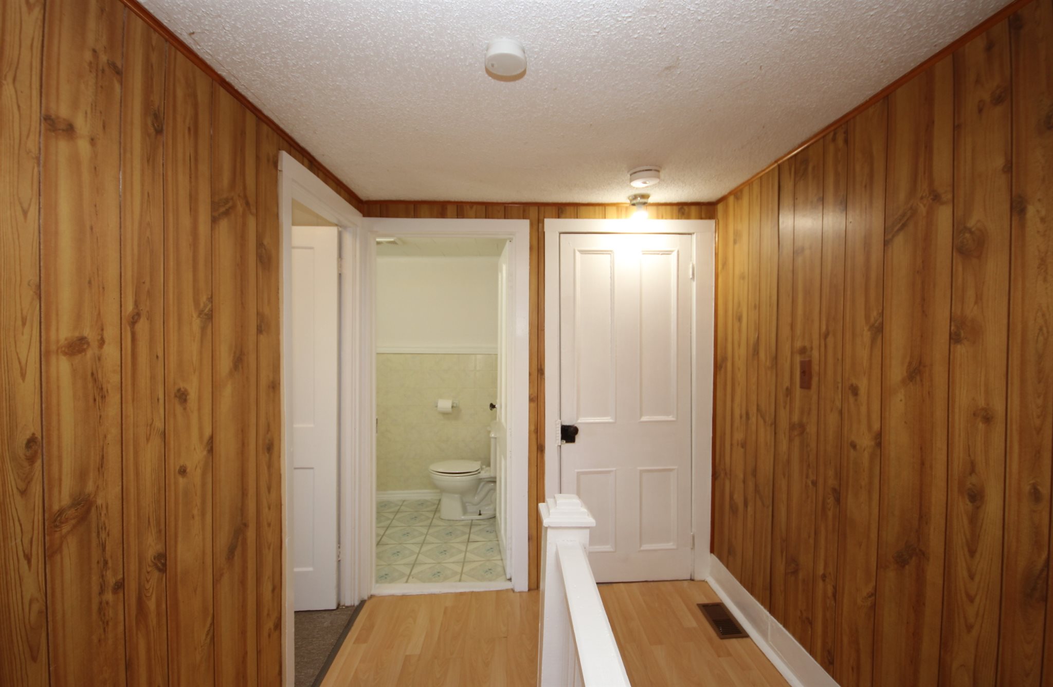 21-23 Sidings Street, Yarker, Ontario, Canada