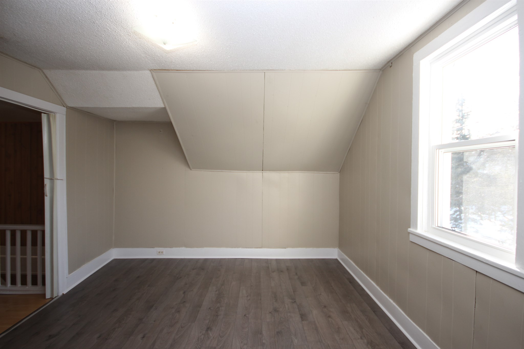 21-23 Sidings Street, Yarker, Ontario, Canada
