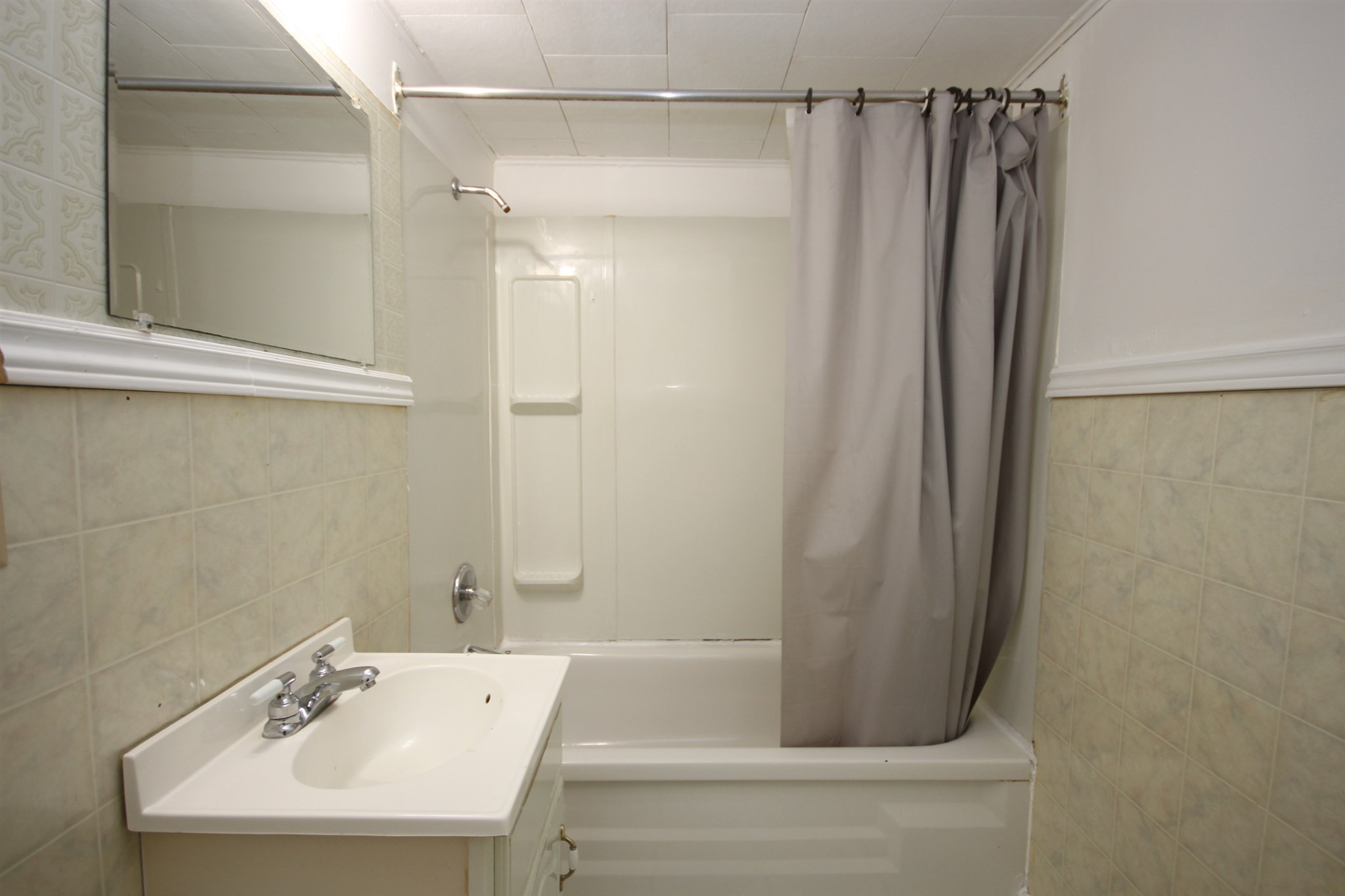 21-23 Sidings Street, Yarker, Ontario, Canada