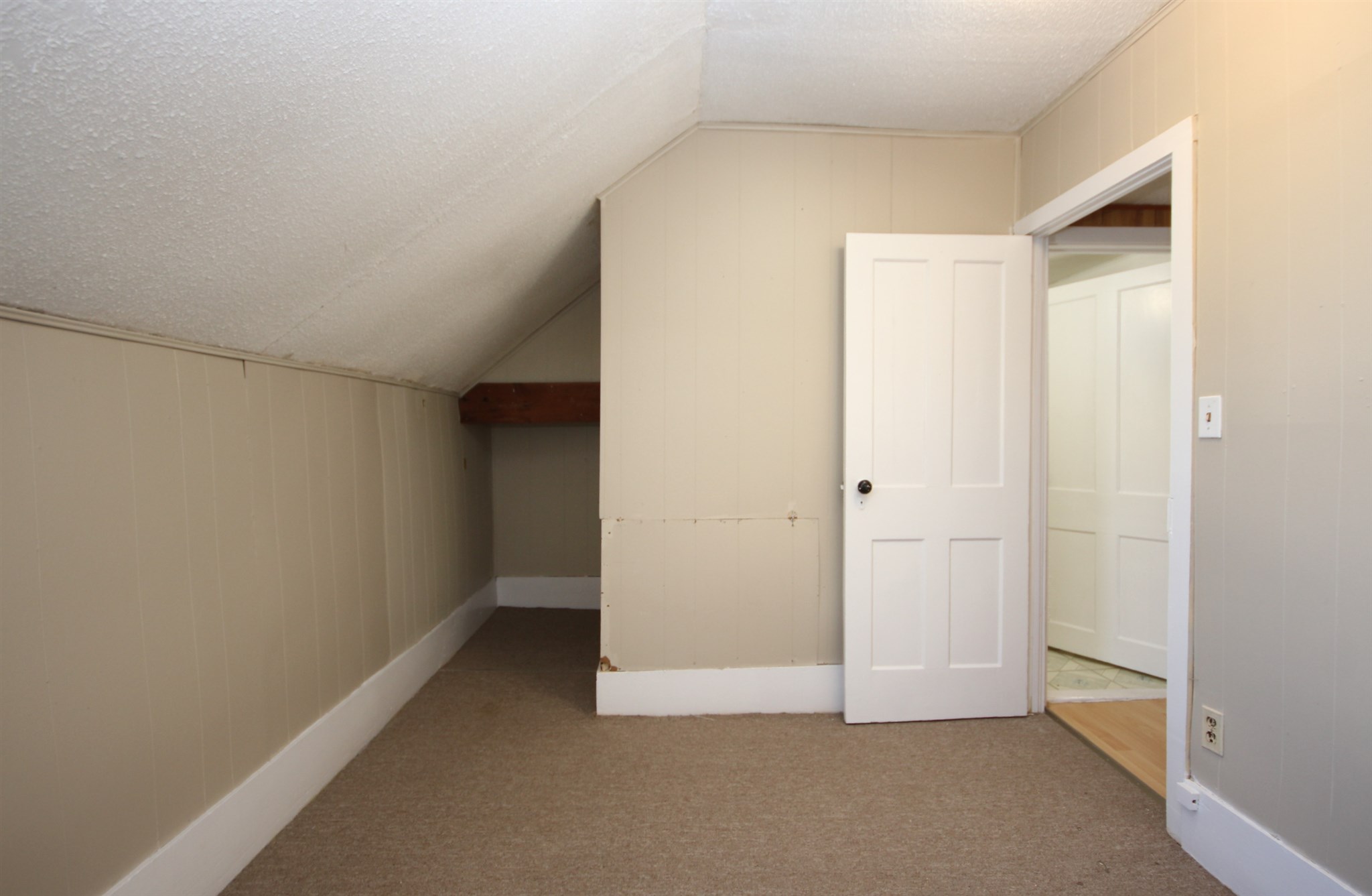 21-23 Sidings Street, Yarker, Ontario, Canada