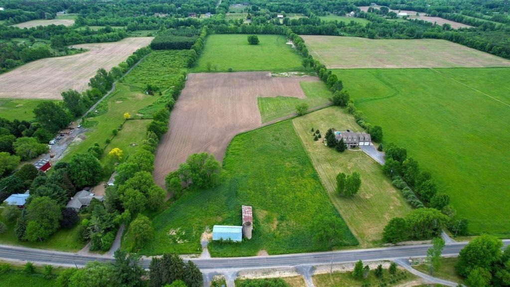 00 Simmons Road, Loyalist Township, Ontario, Canada