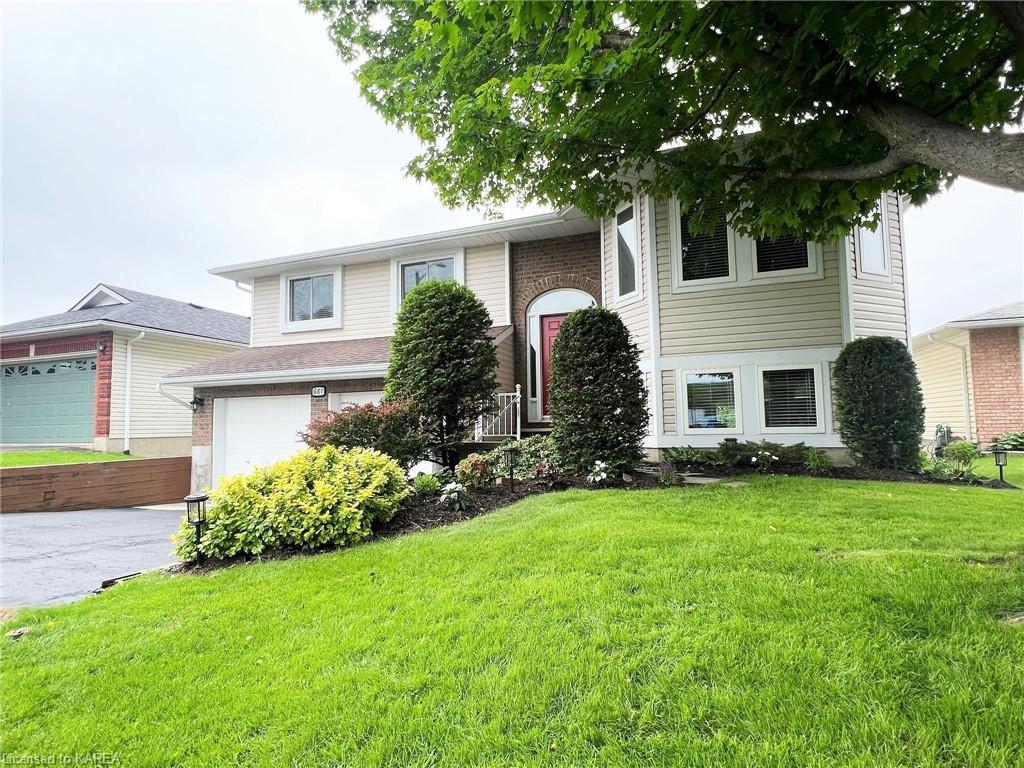 661 MACDONALD Drive, Gananoque, Ontario, Canada