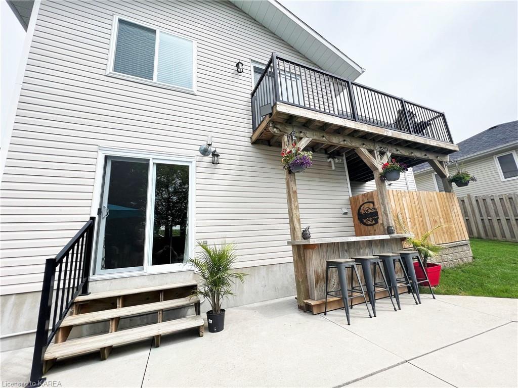 661 MACDONALD Drive, Gananoque, Ontario, Canada