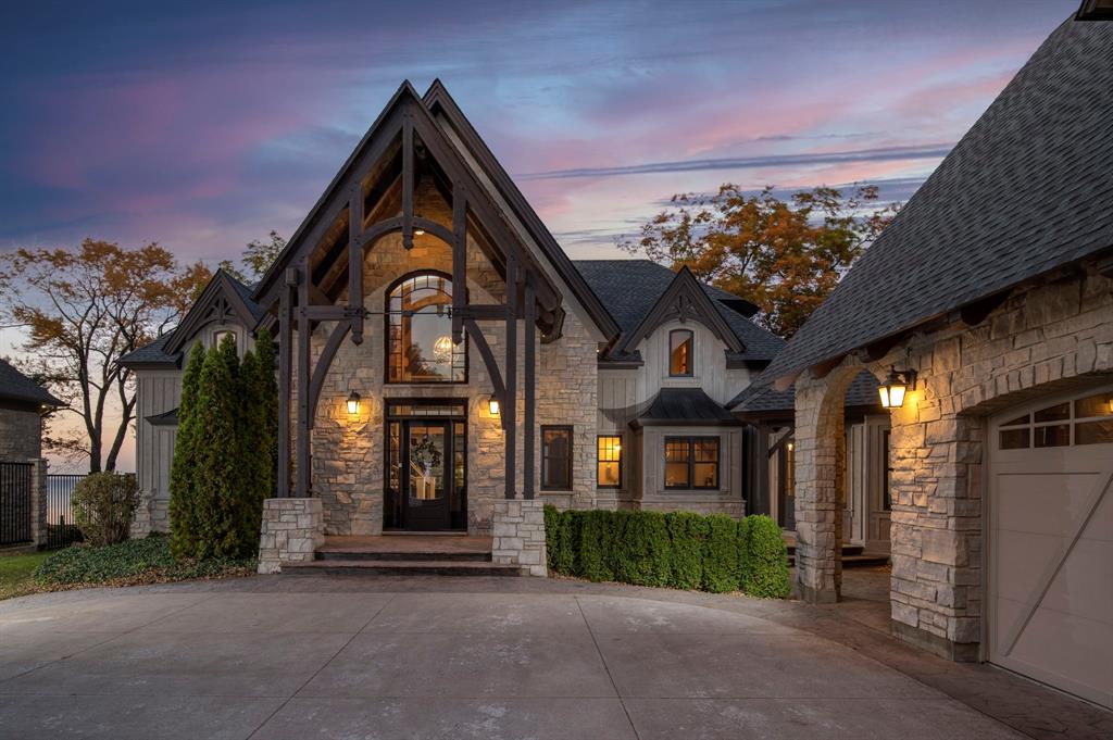 1776 LAKESHORE Road, Sarnia, Ontario, Canada