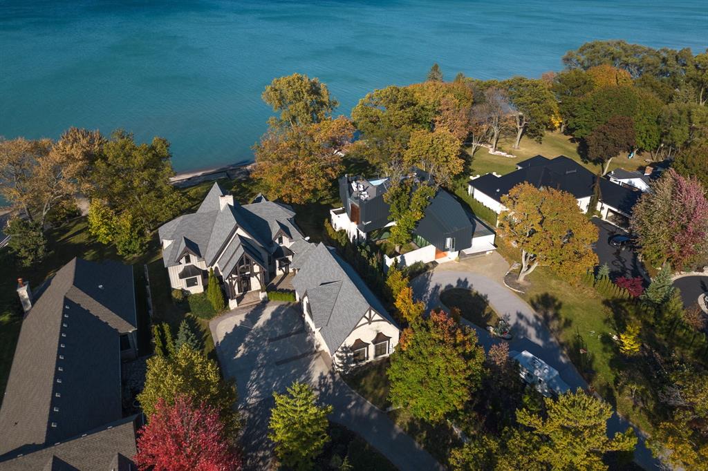 1776 LAKESHORE Road, Sarnia, Ontario, Canada