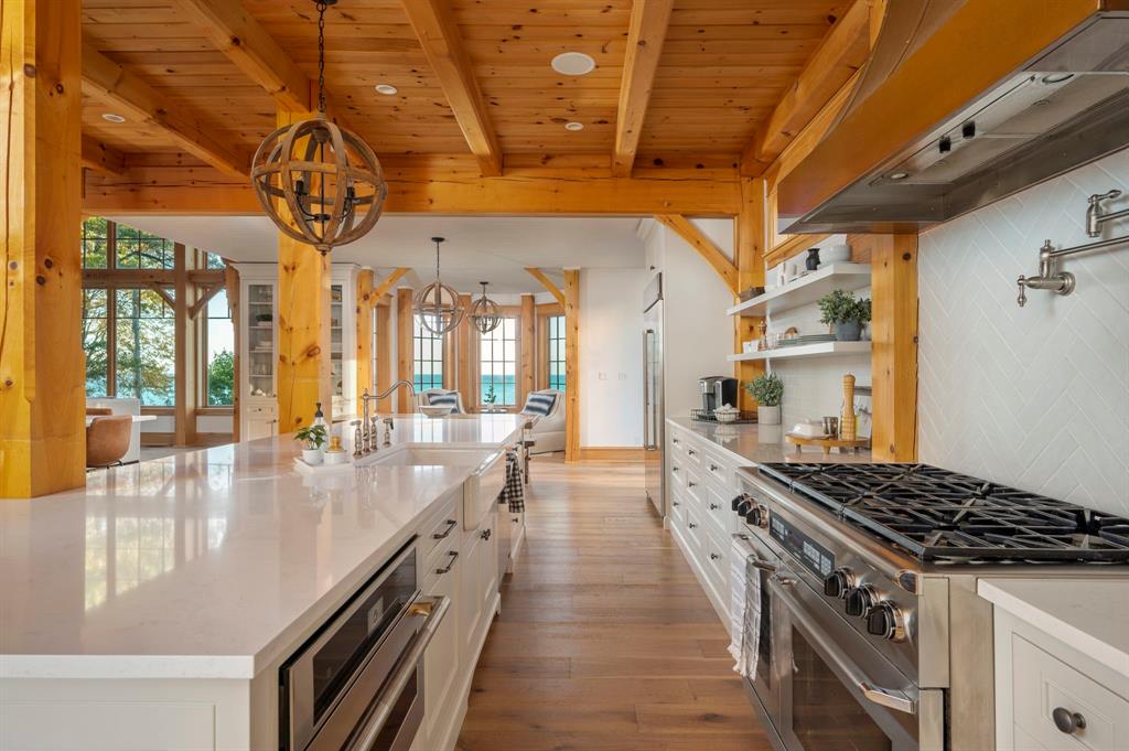 1776 LAKESHORE Road, Sarnia, Ontario, Canada