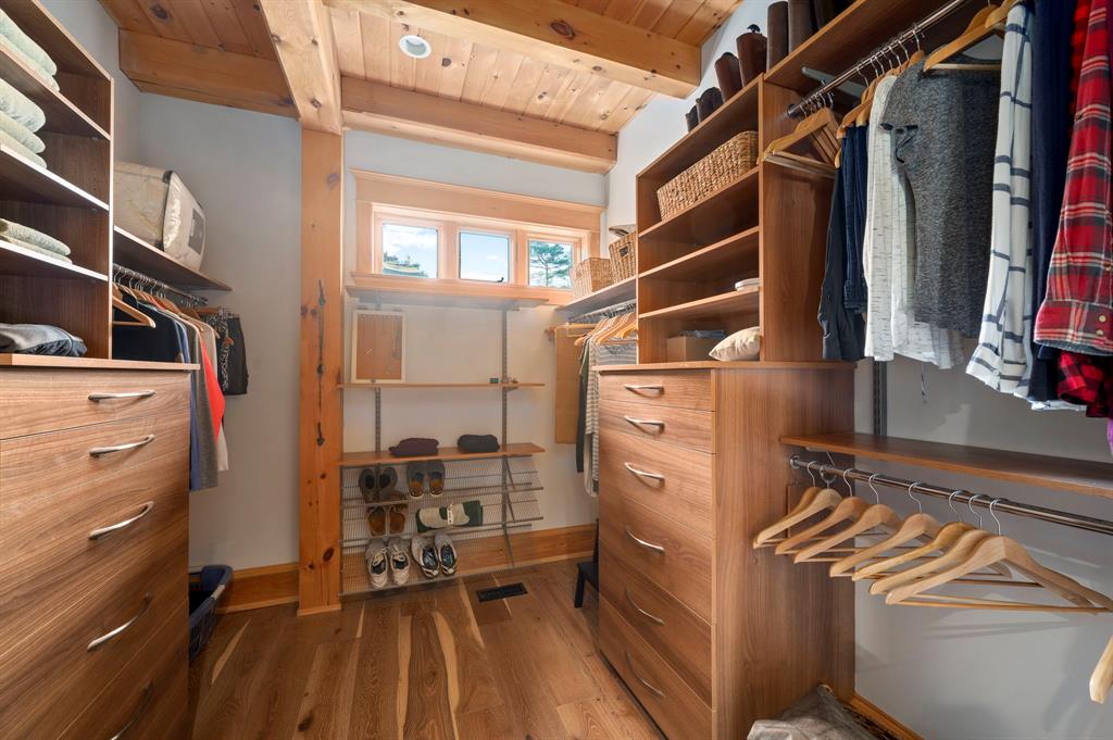 1776 LAKESHORE Road, Sarnia, Ontario, Canada