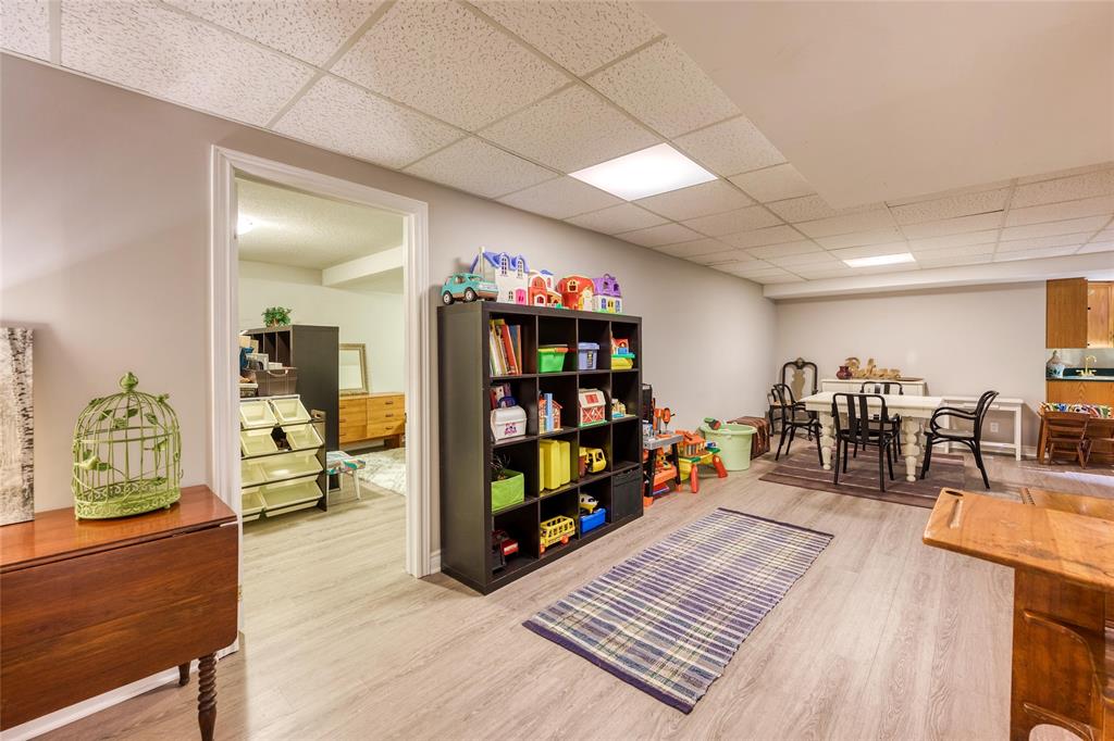 400 RIDLEY Court, Sarnia, Ontario, Canada