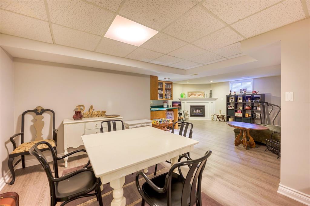 400 RIDLEY Court, Sarnia, Ontario, Canada