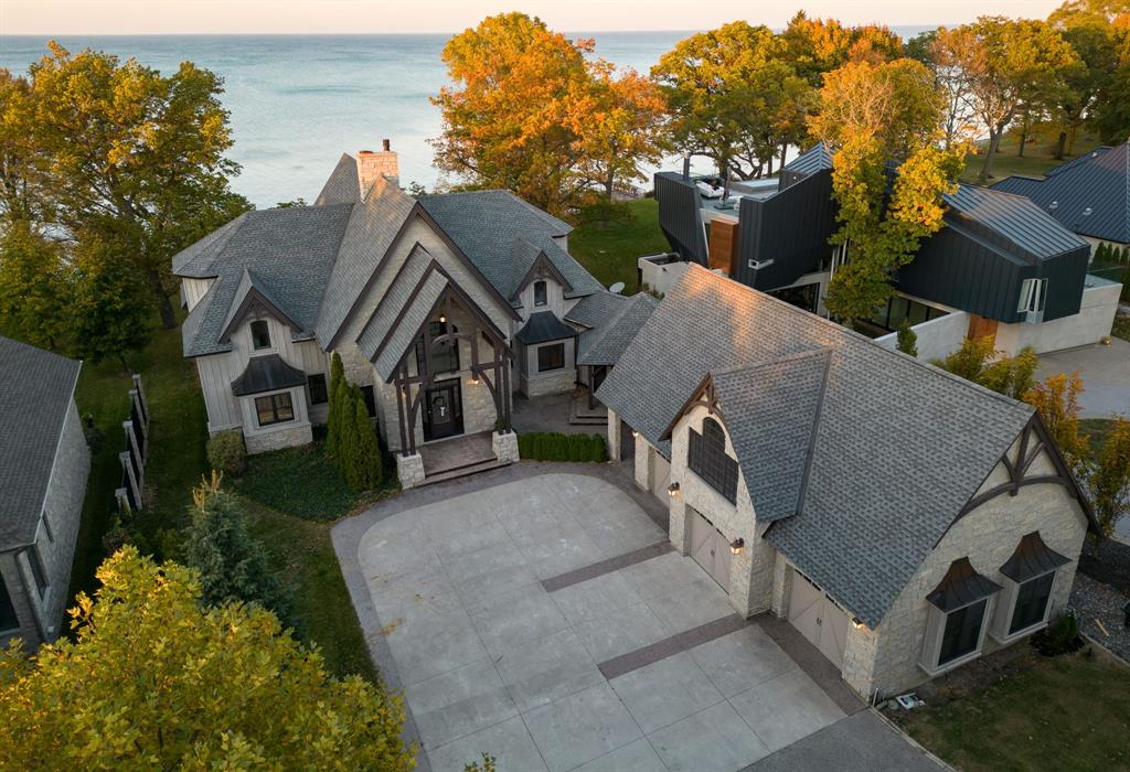 1776 LAKESHORE Road, Sarnia, Ontario, Canada