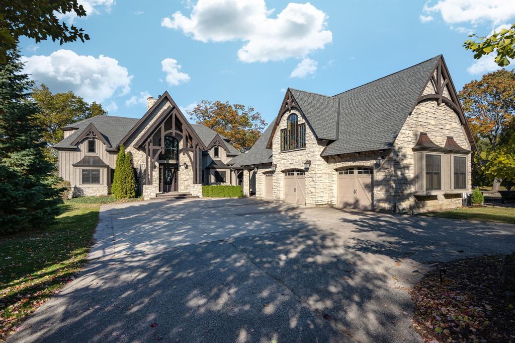 1776 LAKESHORE Road, Sarnia, Ontario, Canada