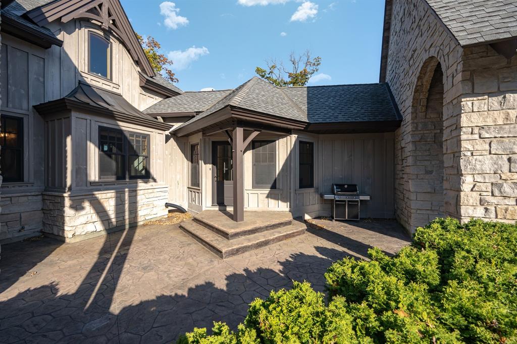 1776 LAKESHORE Road, Sarnia, Ontario, Canada