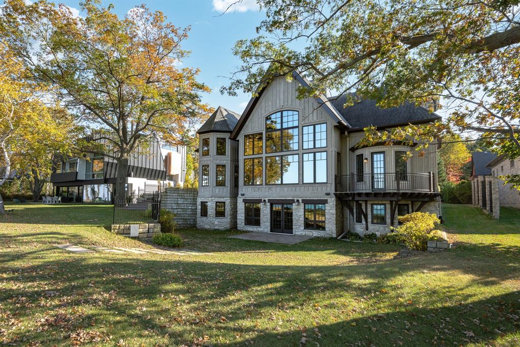 1776 LAKESHORE Road, Sarnia, Ontario, Canada
