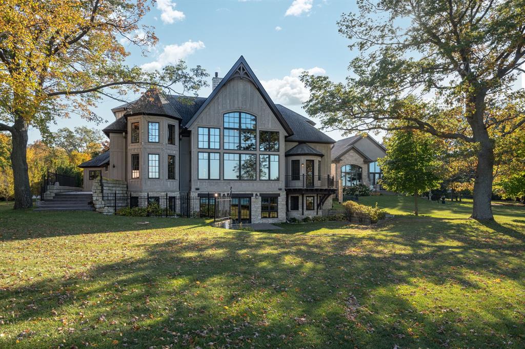 1776 LAKESHORE Road, Sarnia, Ontario, Canada