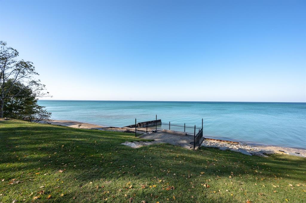 1776 LAKESHORE Road, Sarnia, Ontario, Canada
