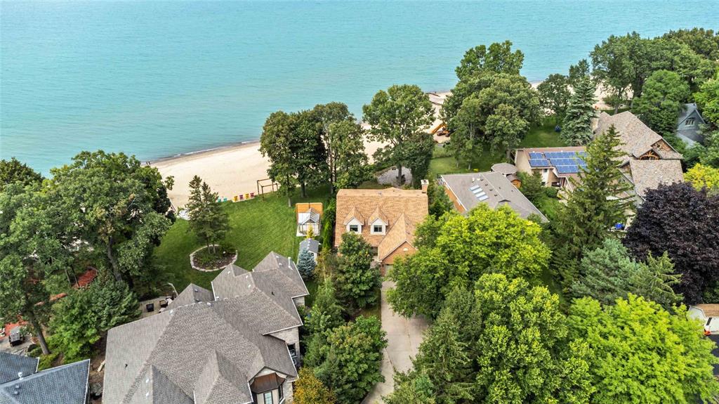 620 BEACH Lane, Sarnia, Ontario, Canada