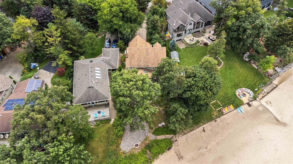 620 BEACH Lane, Sarnia, Ontario, Canada