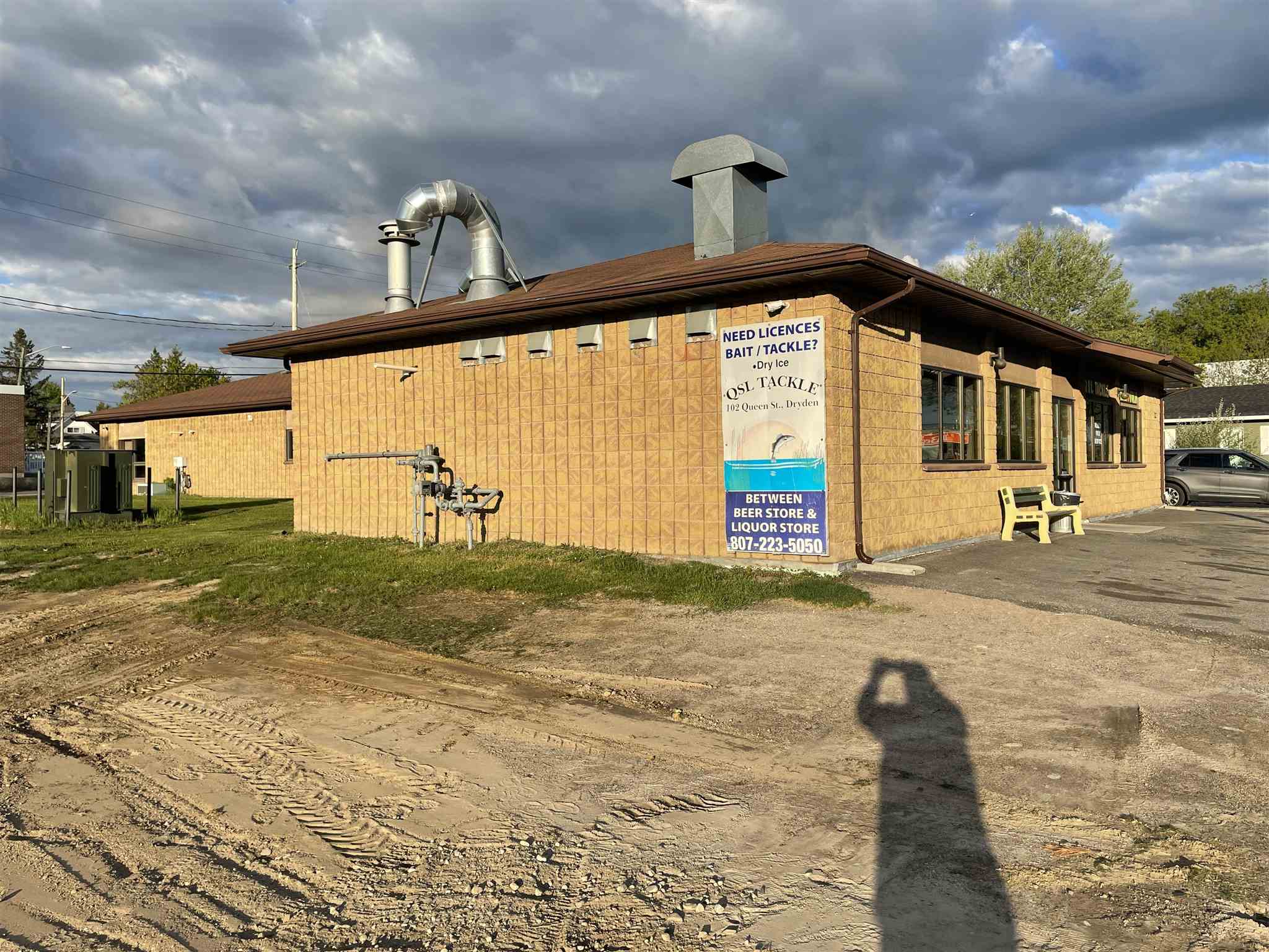 102 Queen Street, Dryden, Ontario, Canada