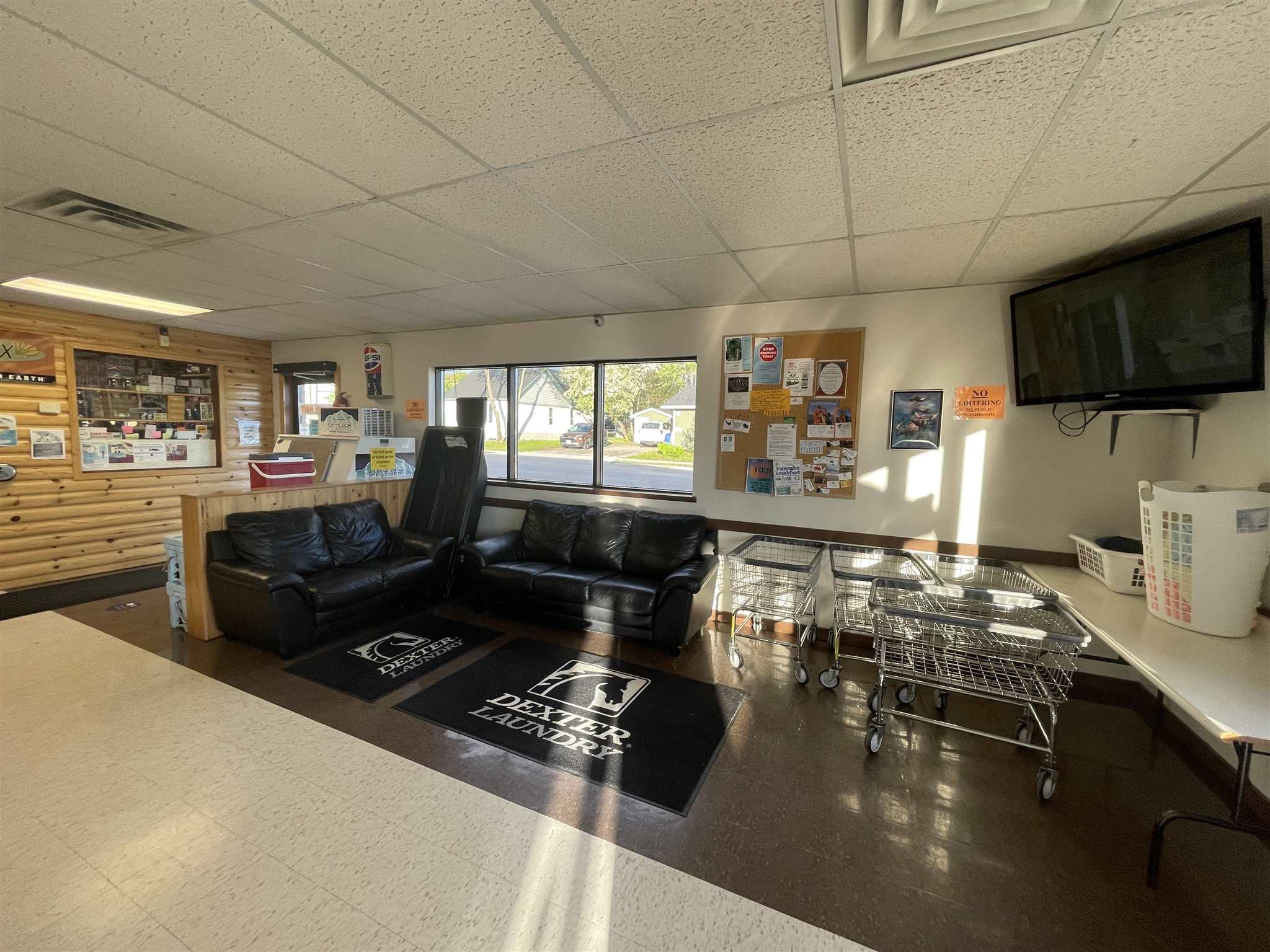 102 Queen Street, Dryden, Ontario, Canada