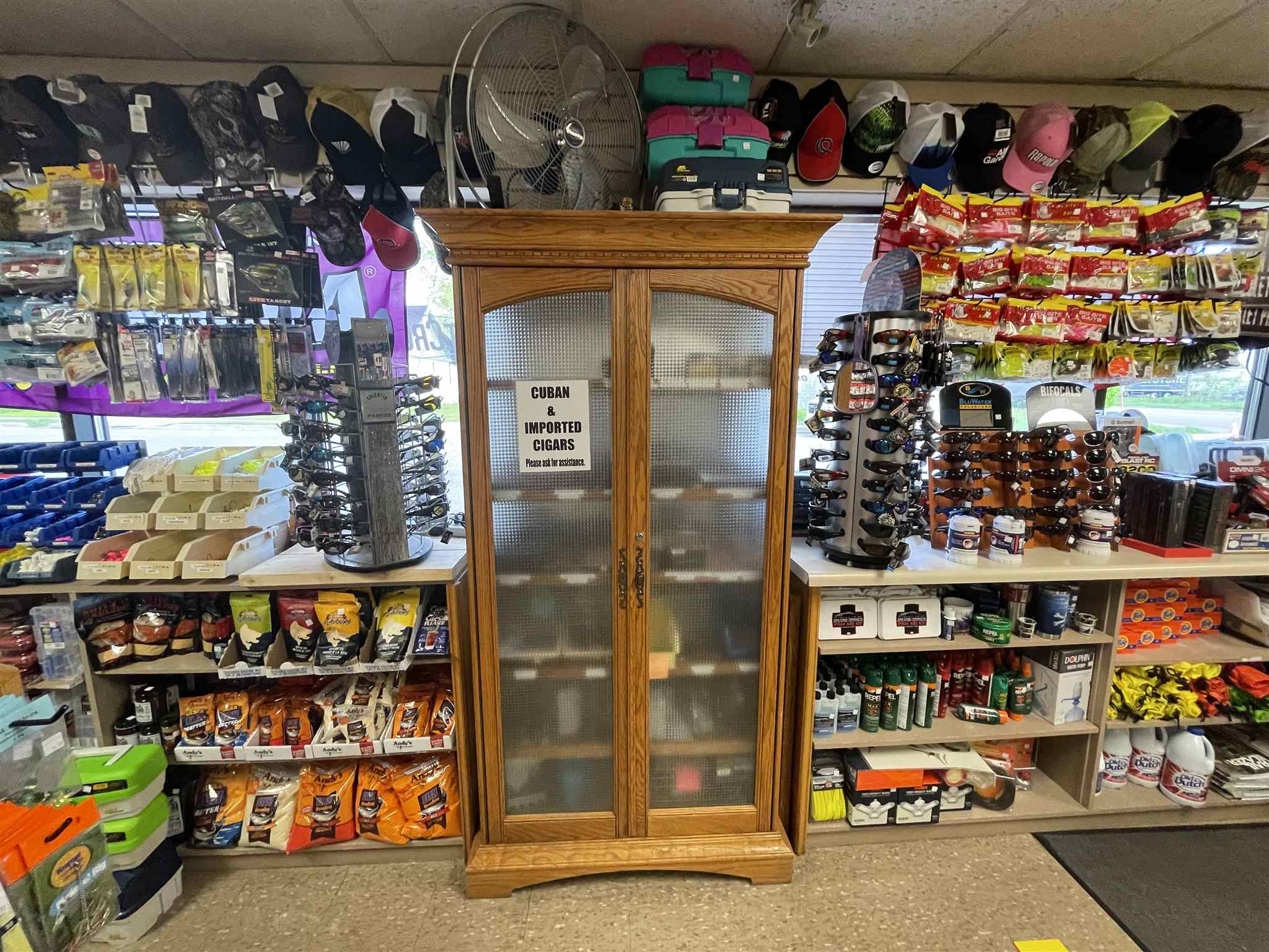 102 Queen Street, Dryden, Ontario, Canada