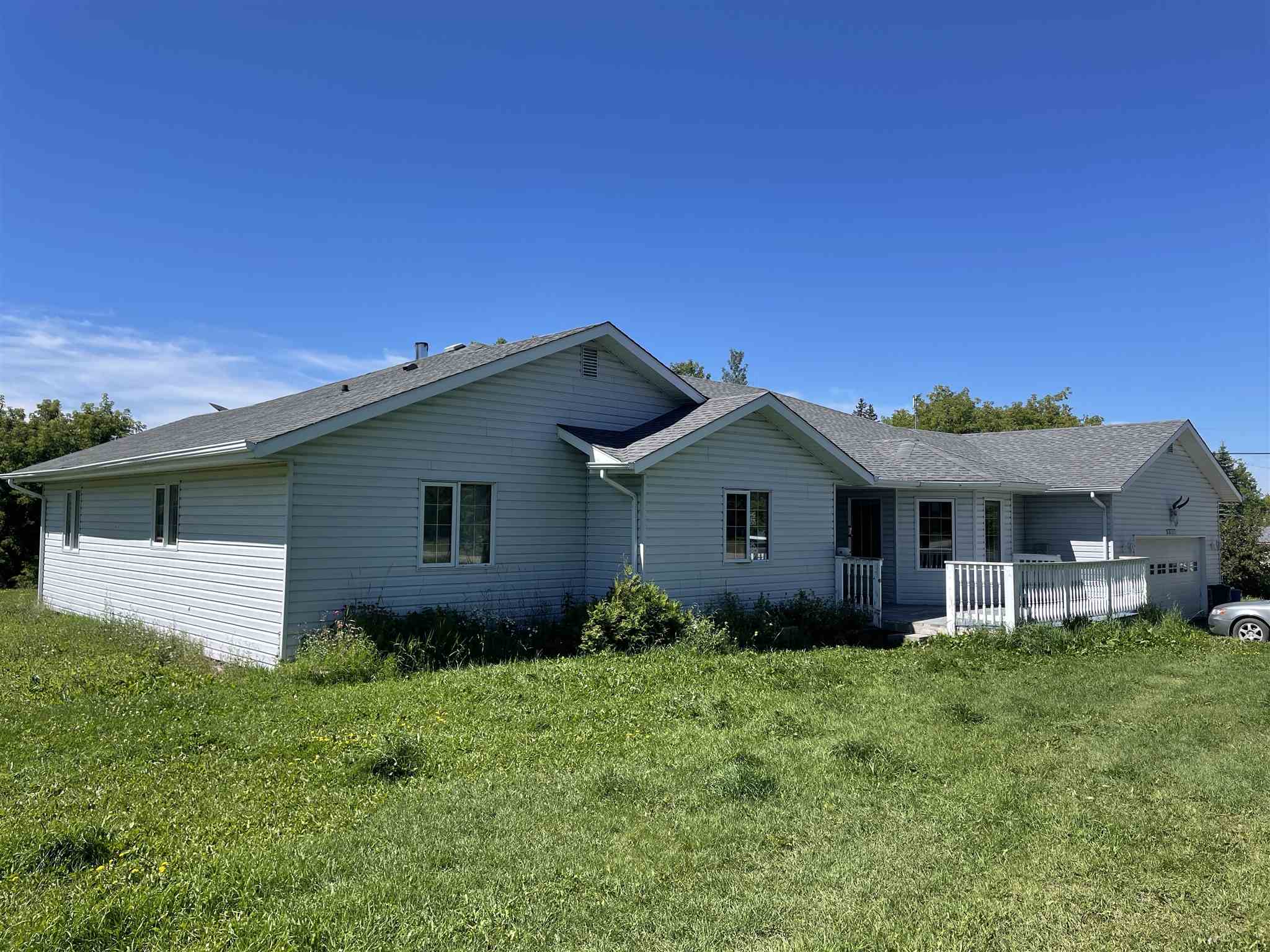 702 HWY 594, Eagle River, Ontario, Canada