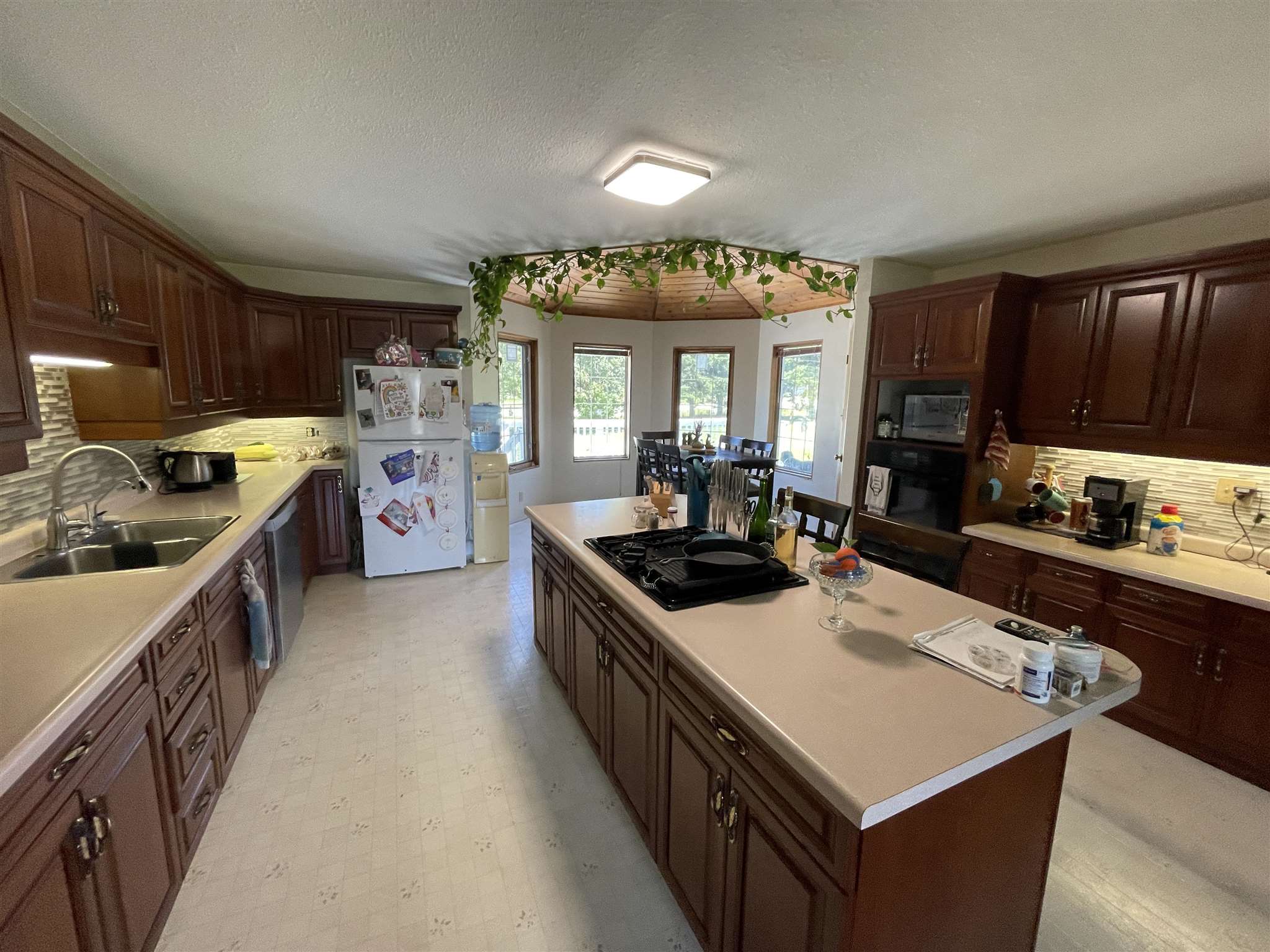 702 HWY 594, Eagle River, Ontario, Canada