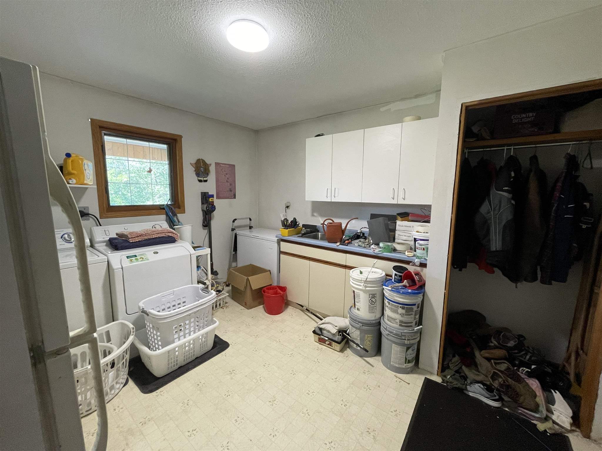702 HWY 594, Eagle River, Ontario, Canada