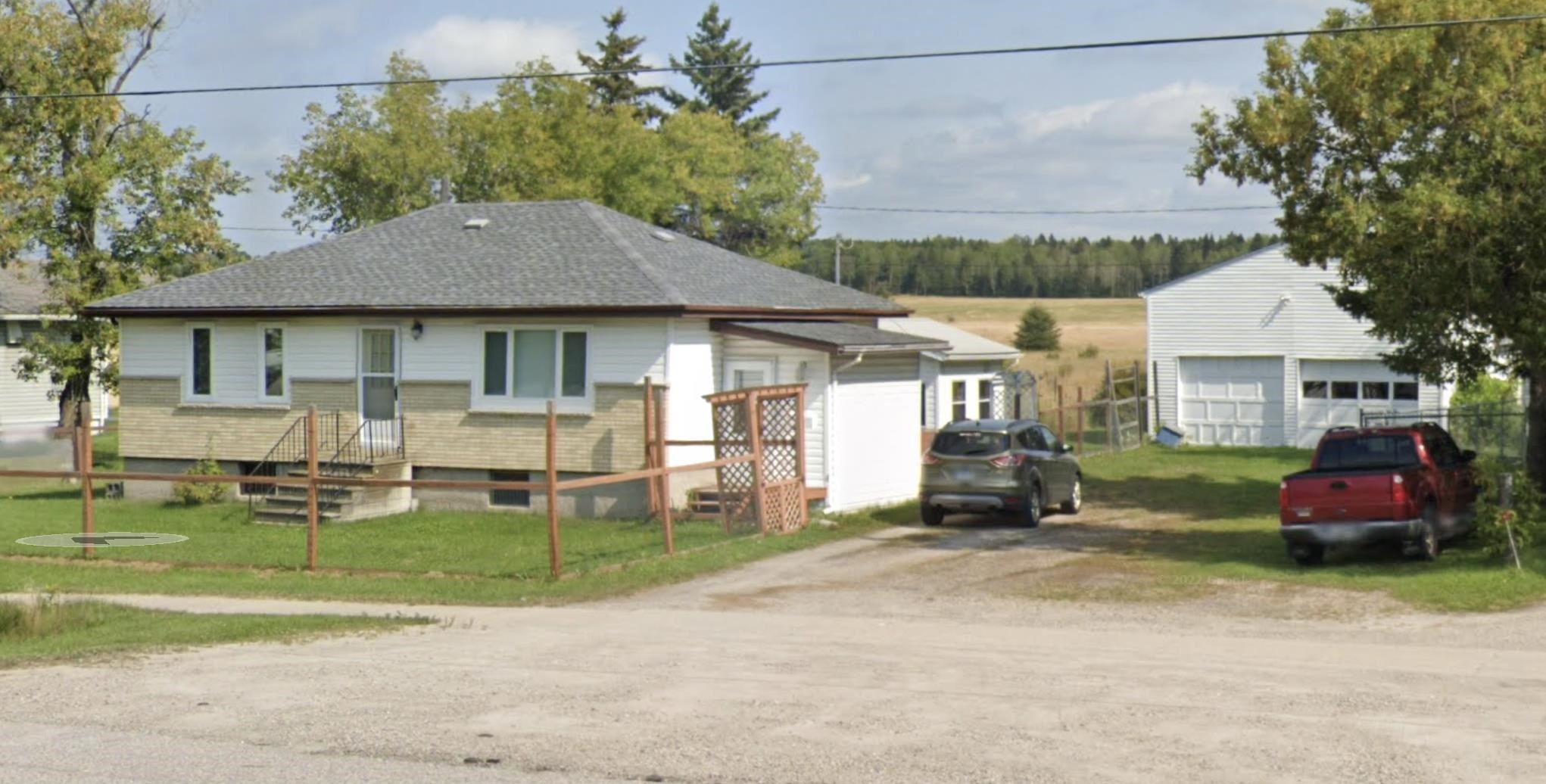 283 Grand Trunk Avenue, Dryden Ontario, Canada