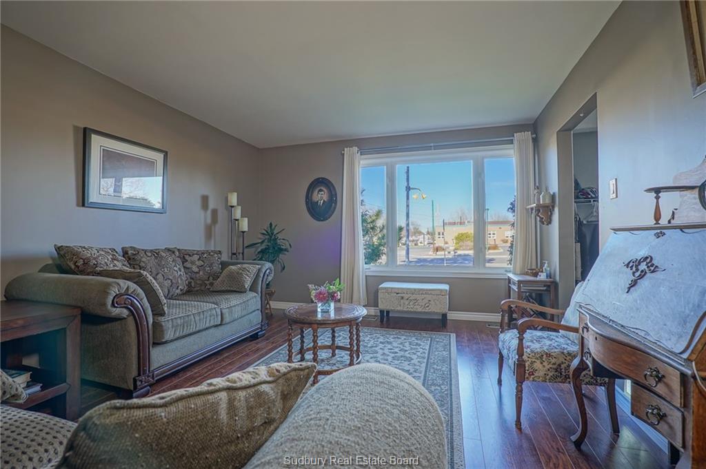 624 Main Street, Lively Ontario, Canada