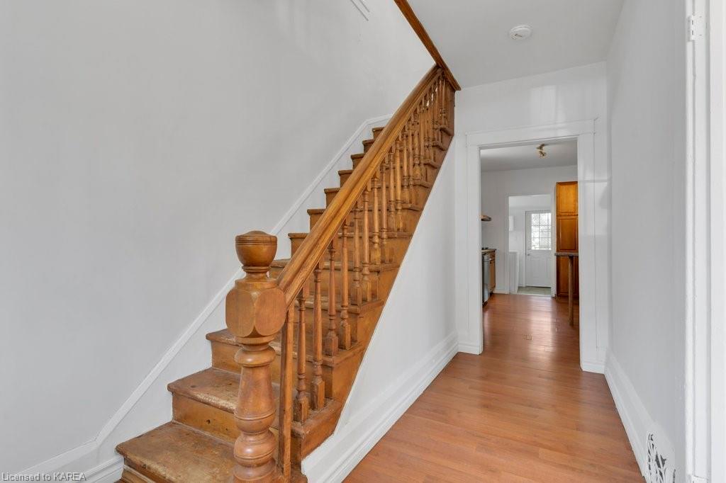 22 SMITH Street, Kingston, Ontario, Canada