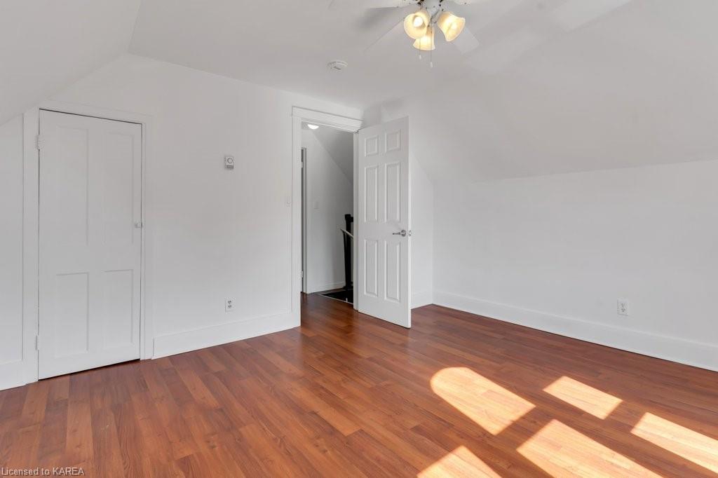 22 SMITH Street, Kingston, Ontario, Canada