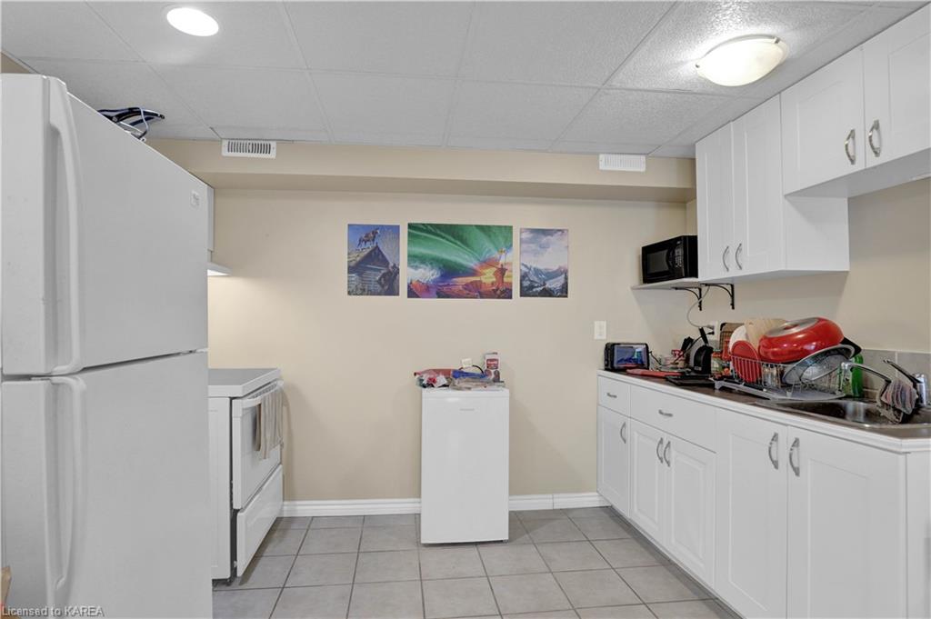 807 ROBSON Place, Kingston, Ontario, Canada