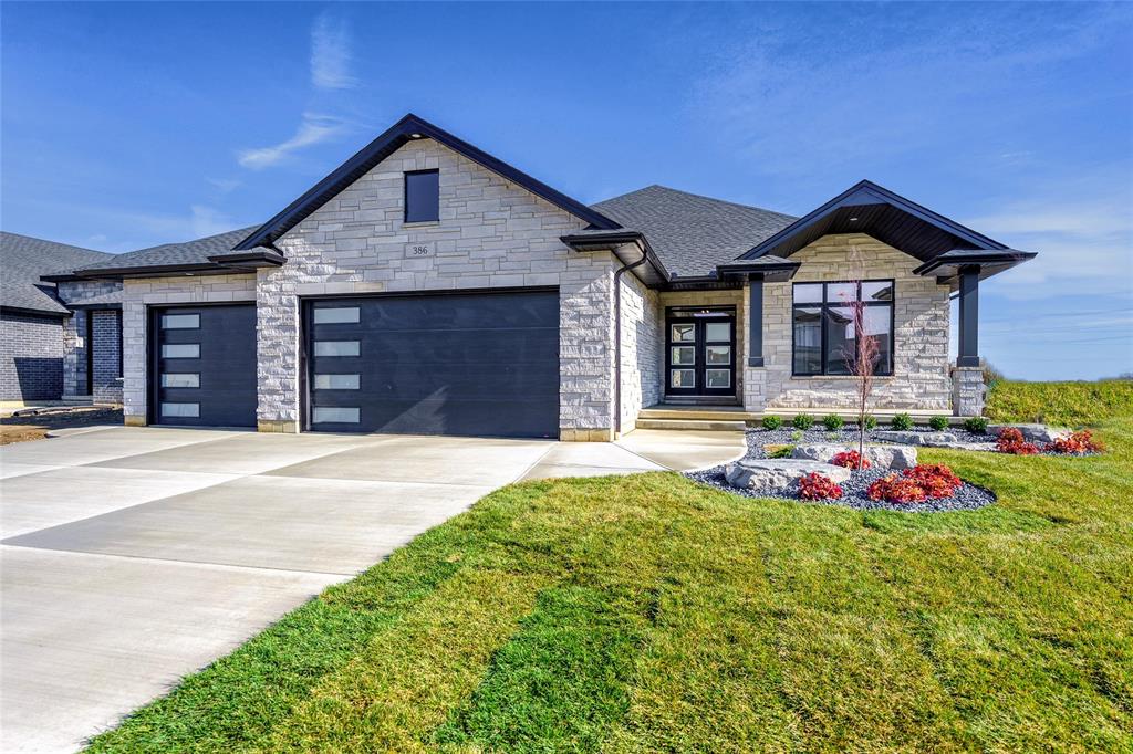 402 BAYHILL Drive, St. Clair, Ontario, Canada