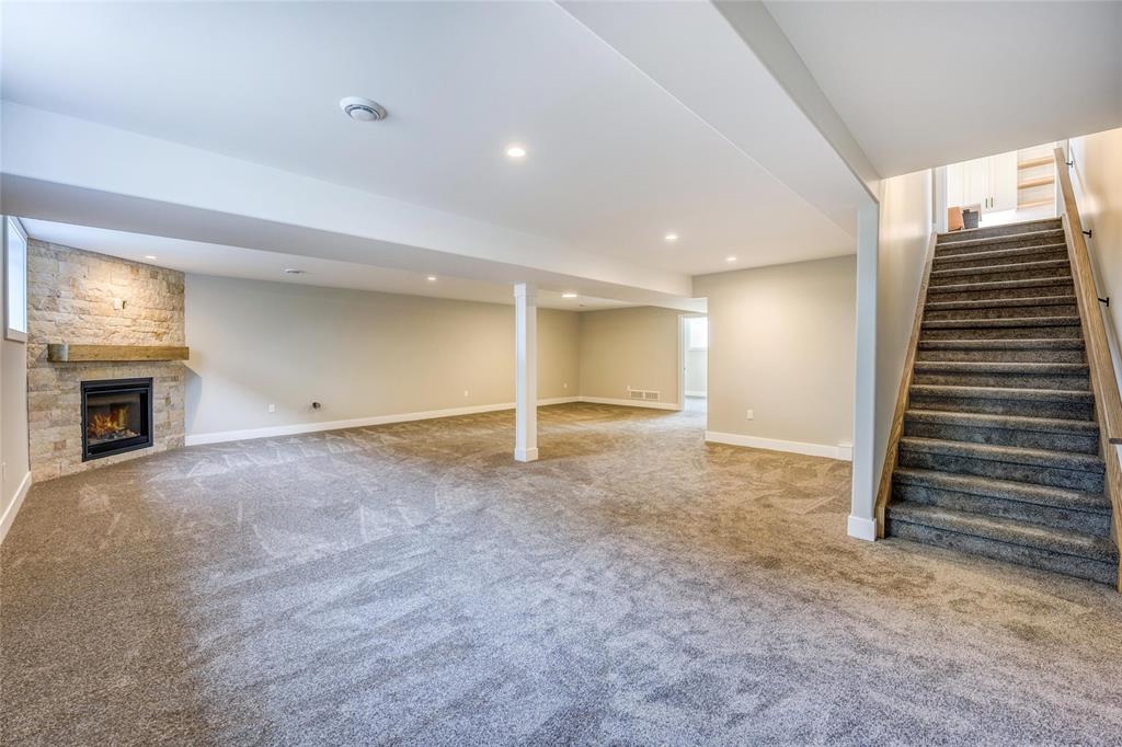 402 BAYHILL Drive, St. Clair, Ontario, Canada