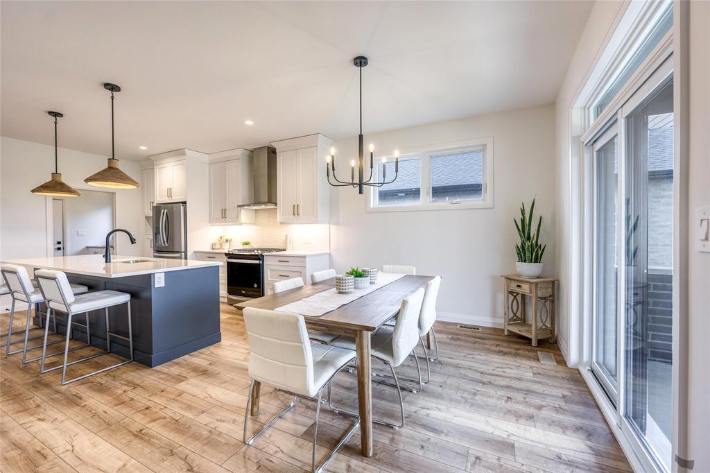 6747 SHAKER Lane, Plympton-Wyoming, Ontario, Canada