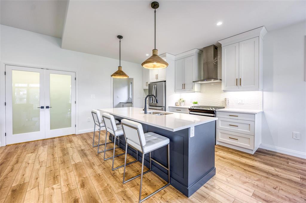 6743 SHAKER Lane, Plympton-Wyoming, Ontario, Canada