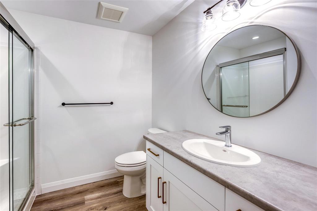 6743 SHAKER Lane, Plympton-Wyoming, Ontario, Canada