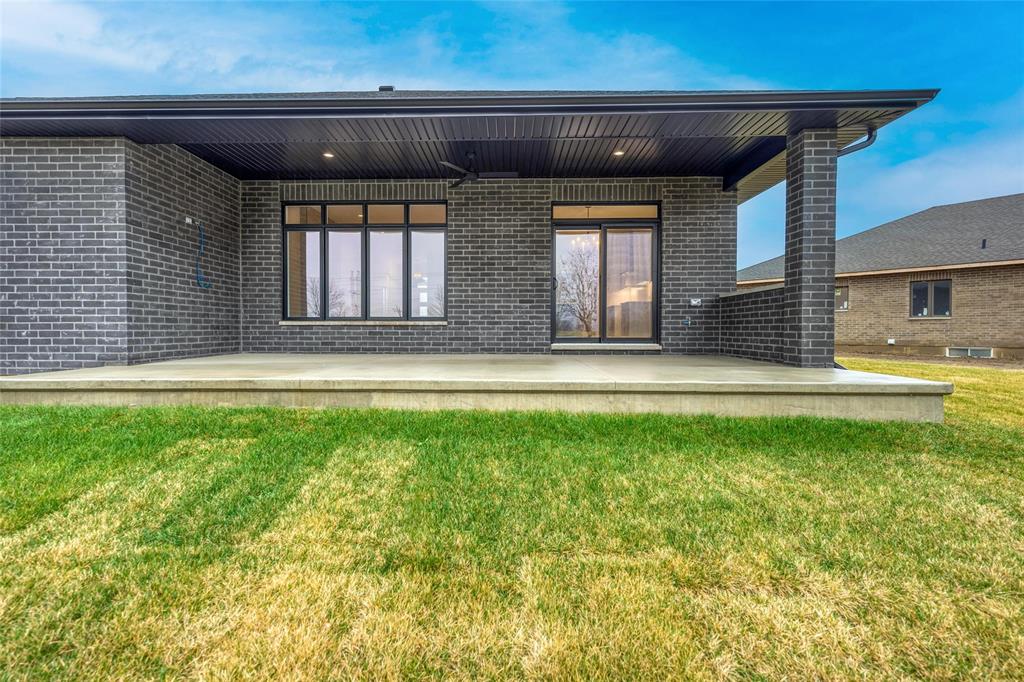 404 BAYHILL Drive, St. Clair, Ontario, Canada