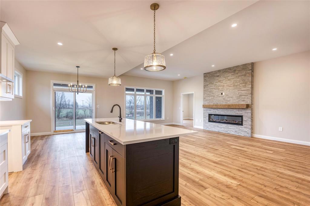 404 BAYHILL Drive, St. Clair, Ontario, Canada