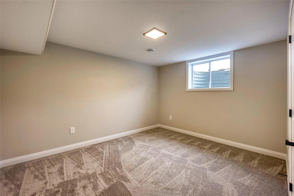 404 BAYHILL Drive, St. Clair, Ontario, Canada