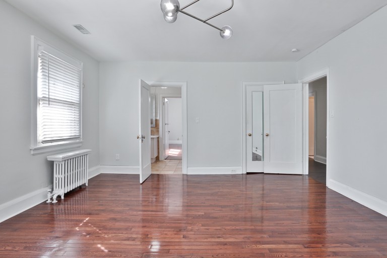 40 Kilbarry Rd, Unit 2, Toronto, Ontario, Canada