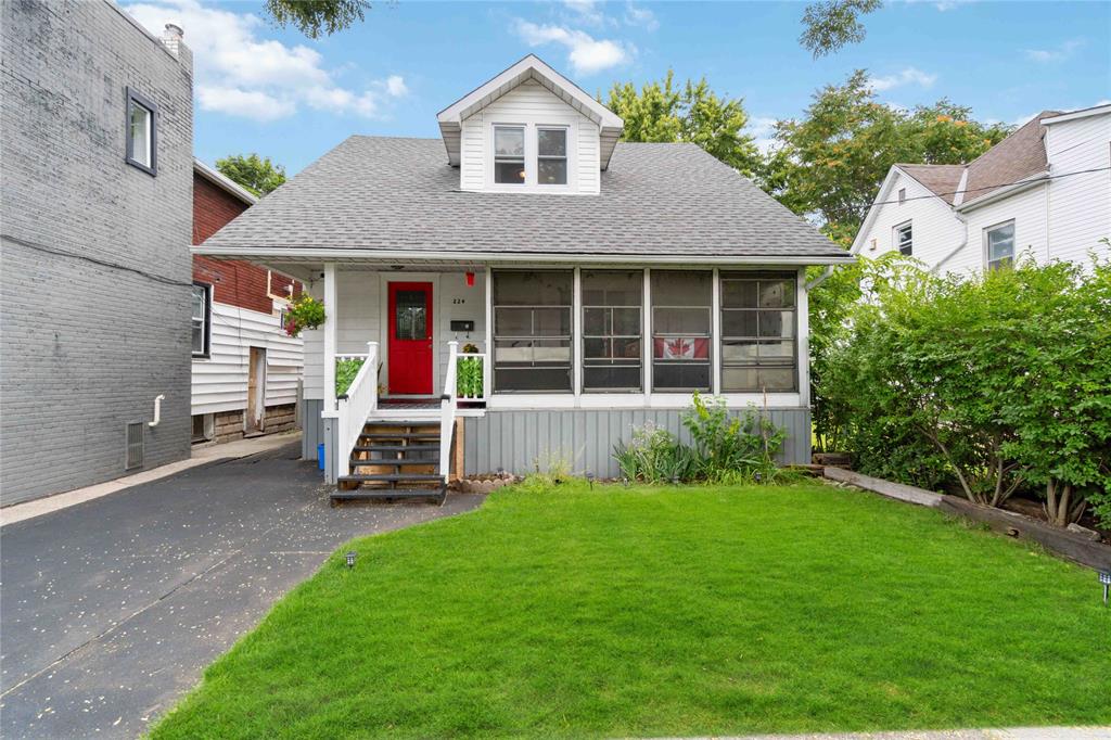 224 Maxwell Street, Sarnia Ontario, Canada
