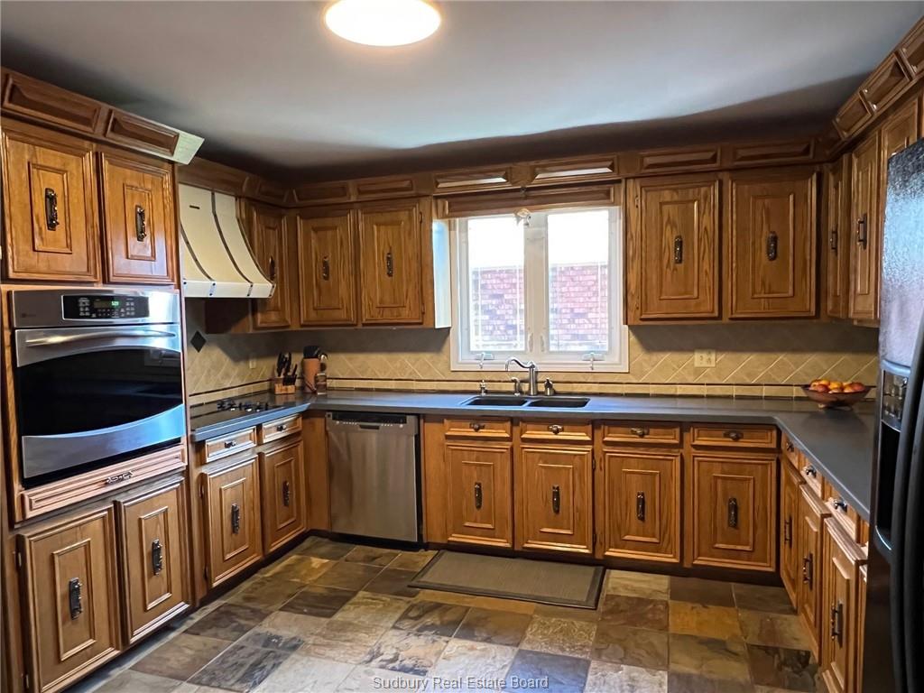 849 Connaught Avenue, Sudbury, Ontario, Canada