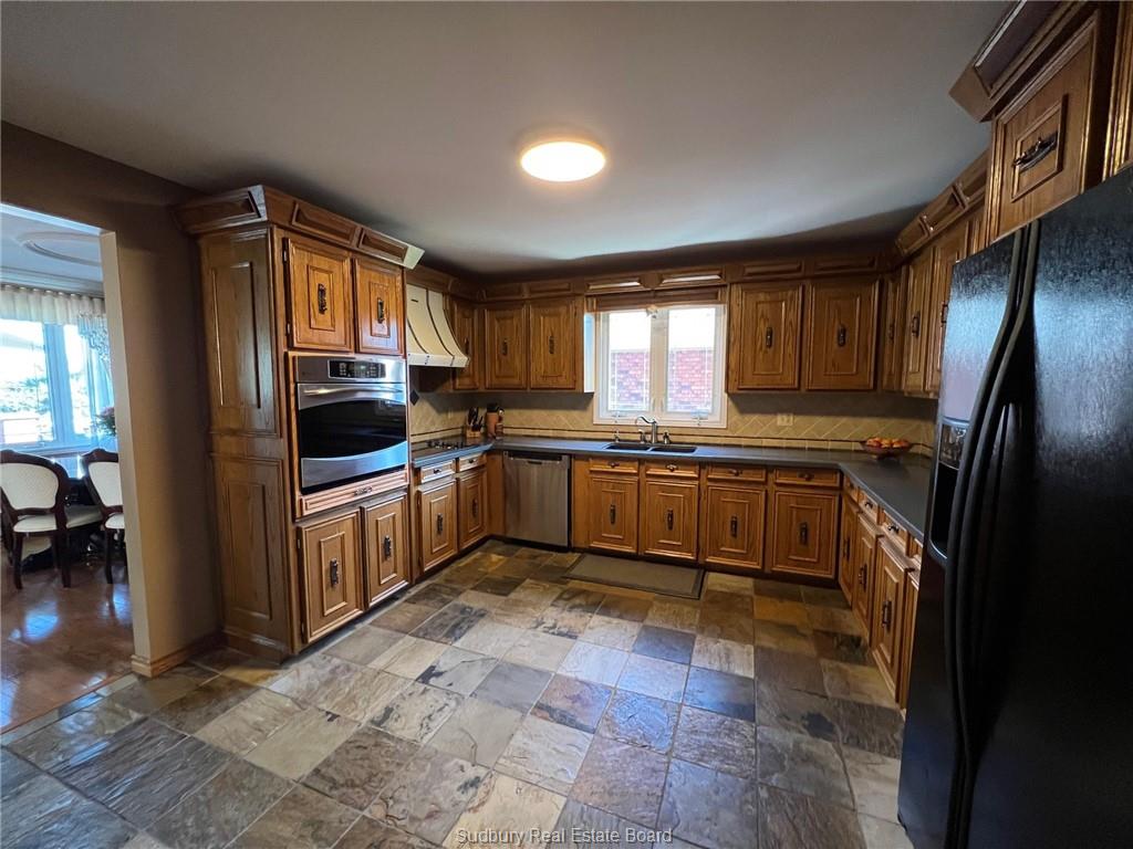 849 Connaught Avenue, Sudbury, Ontario, Canada