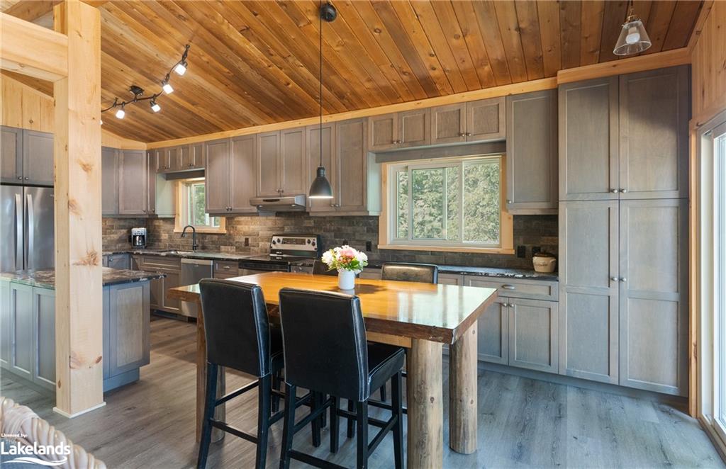 12 HILLTOP Lane, Seguin, Ontario, Canada